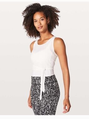 Lululemon tie up top